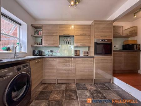 2 bedroom Detached house for sale in Winthorpe Road, Newark, NG24