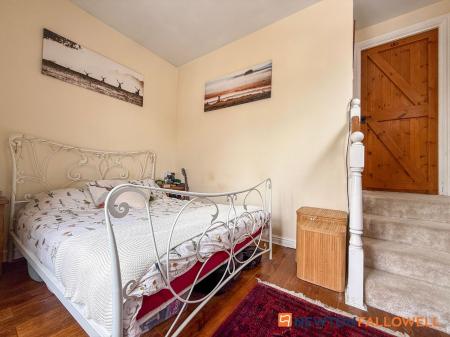 2 bedroom Detached house for sale in Winthorpe Road, Newark, NG24