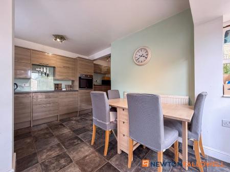2 bedroom Detached house for sale in Winthorpe Road, Newark, NG24