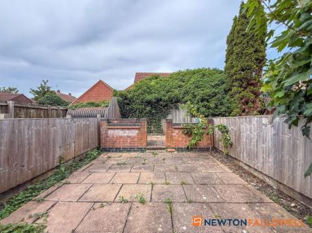 2 bedroom Terraced House for sale in Barnby Gate, Newark, NG24