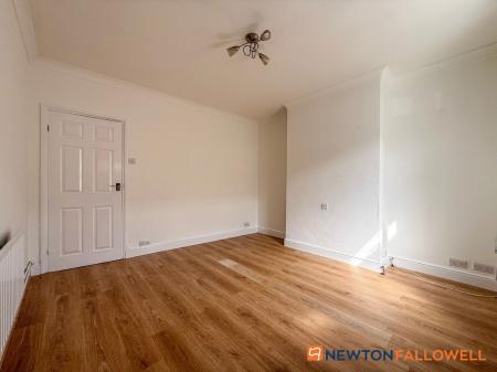 2 bedroom Terraced House for sale in Barnby Gate, Newark, NG24