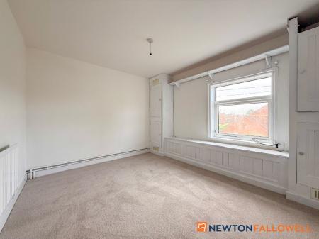 2 bedroom Terraced House for sale in Barnby Gate, Newark, NG24