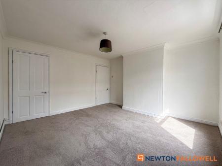 2 bedroom Terraced House for sale in Barnby Gate, Newark, NG24