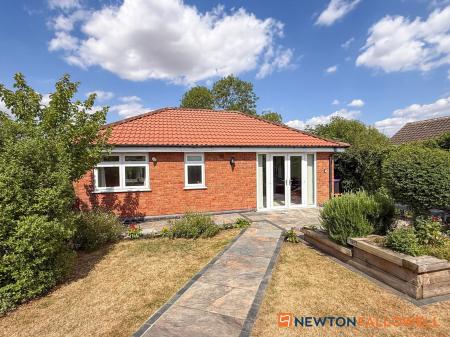 2 bedroom Detached bungalow for sale in Church Street, Long Bennington, NG23
