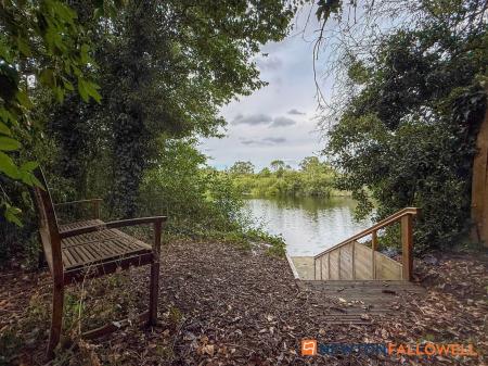 4 bedroom Detached house for sale in Main Street, Balderton, NG24