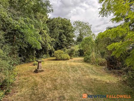 4 bedroom Detached house for sale in Main Street, Balderton, NG24