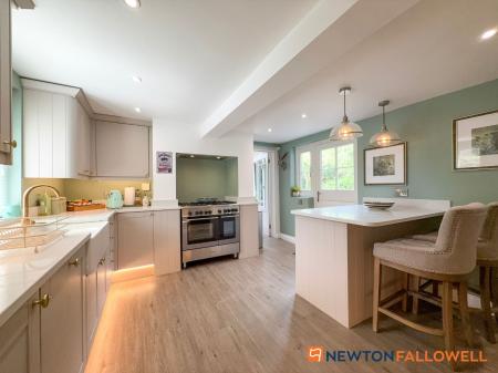 4 bedroom Detached house for sale in Main Street, Balderton, NG24