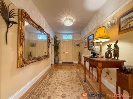 4 bedroom Detached house for sale in Main Street, Balderton, NG24
