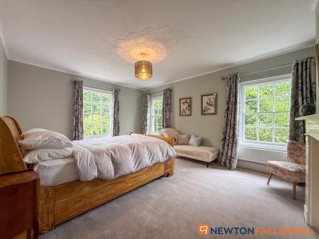 4 bedroom Detached house for sale in Main Street, Balderton, NG24