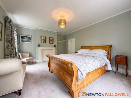 4 bedroom Detached house for sale in Main Street, Balderton, NG24