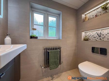 4 bedroom Detached house for sale in Main Street, Balderton, NG24