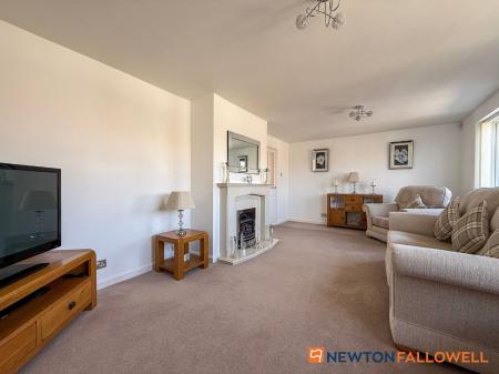 4 bedroom Detached house for sale in Ringrose Close, Newark, NG24