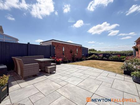 4 bedroom Detached house for sale in Ringrose Close, Newark, NG24