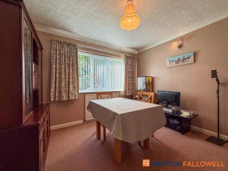 4 bedroom Bungalow for sale in Brewery Lane, Carlton-Le-Moorland, LN5