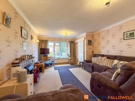 4 bedroom Bungalow for sale in Brewery Lane, Carlton-Le-Moorland, LN5