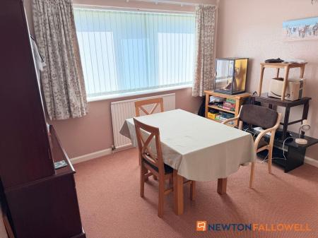 4 bedroom Bungalow for sale in Brewery Lane, Carlton-Le-Moorland, LN5