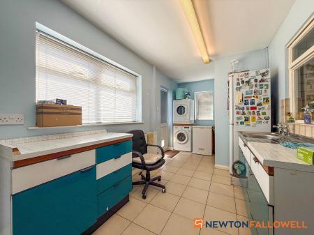 4 bedroom Bungalow for sale in Brewery Lane, Carlton-Le-Moorland, LN5