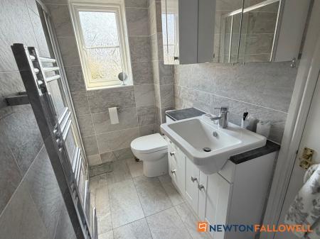 4 bedroom Detached house for sale in Trinity Close, Carlton-Le-Moorland, LN5