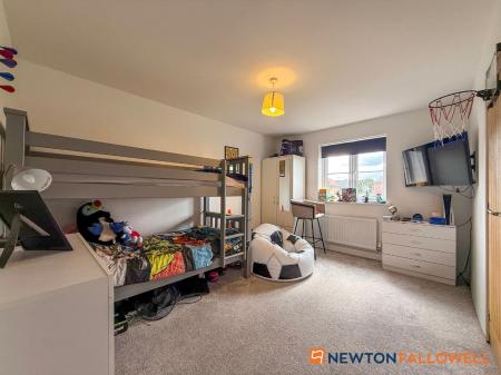 4 bedroom Detached house for sale in Anderby Close, Fernwood, NG24