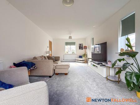 4 bedroom Detached house for sale in Anderby Close, Fernwood, NG24
