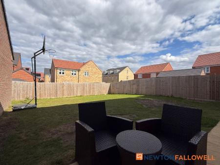 4 bedroom Detached house for sale in Anderby Close, Fernwood, NG24
