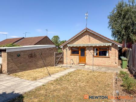 3 bedroom Detached bungalow for sale in Nelson Road, Balderton, NG24