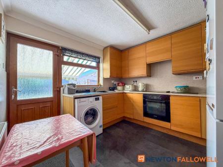 3 bedroom Detached bungalow for sale in Nelson Road, Balderton, NG24