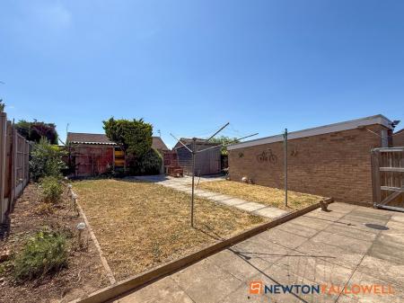 3 bedroom Detached bungalow for sale in Nelson Road, Balderton, NG24