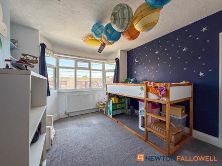 3 bedroom Semi-detached house for sale in Warwick Road, Balderton, NG24