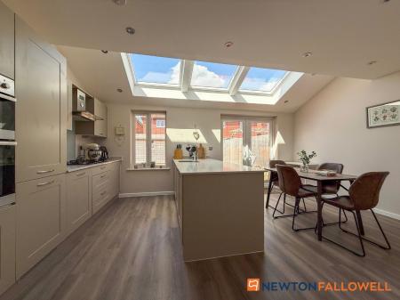 3 bedroom Semi-detached house for sale in Marigold Way, Newark, NG24