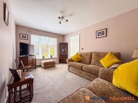 3 bedroom Semi-detached house for sale in Marigold Way, Newark, NG24