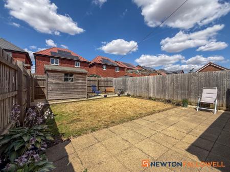 3 bedroom Semi-detached house for sale in Marigold Way, Newark, NG24