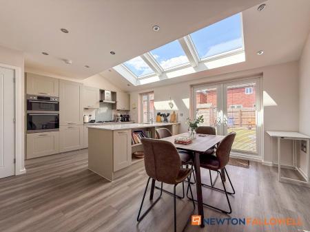 3 bedroom Semi-detached house for sale in Marigold Way, Newark, NG24