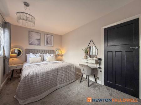 2 bedroom Semi-detached house for sale in Linton Close, Farndon, NG24