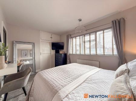2 bedroom Semi-detached house for sale in Linton Close, Farndon, NG24