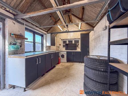 2 bedroom Semi-detached house for sale in Linton Close, Farndon, NG24