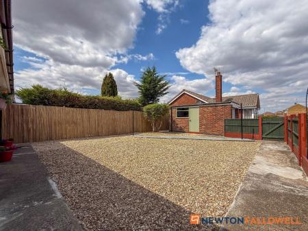 2 bedroom Semi-detached bungalow for sale in Russell Avenue, Balderton, NG24
