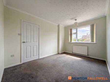 2 bedroom Semi-detached bungalow for sale in Russell Avenue, Balderton, NG24