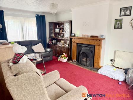 3 bedroom End of terrace house for sale in The Meadows, Farndon, NG24