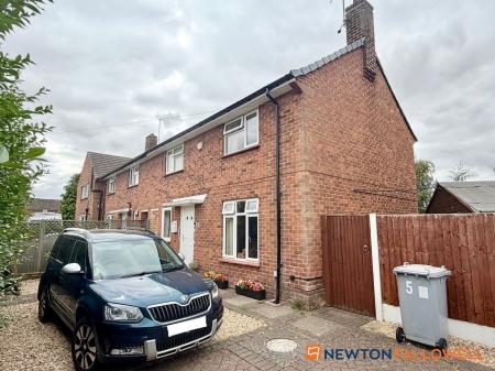 3 bedroom End of terrace house for sale in The Meadows, Farndon, NG24