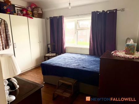 3 bedroom End of terrace house for sale in The Meadows, Farndon, NG24