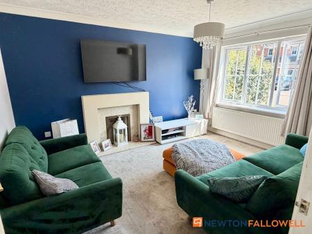 4 bedroom Detached house for sale in Bryans Close, Coddington, NG24