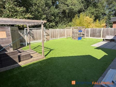 4 bedroom Detached house for sale in Bryans Close, Coddington, NG24