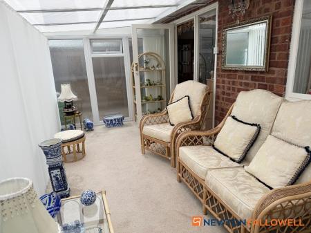 2 bedroom Detached bungalow for sale in Granby Drive, Balderton, NG24