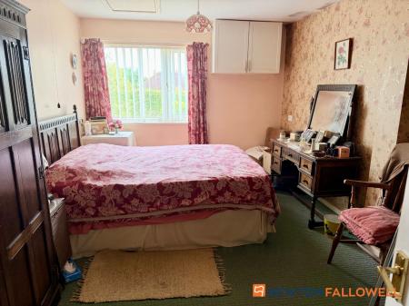 2 bedroom Bungalow for sale in Westborough Lane, Long Bennington, NG23
