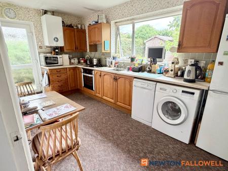 2 bedroom Bungalow for sale in Westborough Lane, Long Bennington, NG23