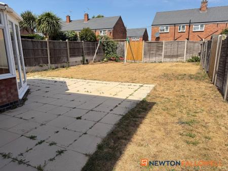 3 bedroom End of terrace house for sale in Cherry Holt, Newark, NG24