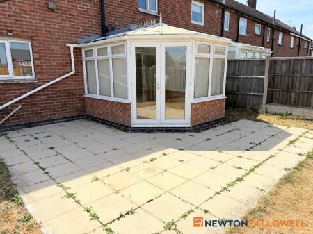 3 bedroom End of terrace house for sale in Cherry Holt, Newark, NG24