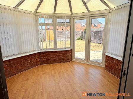 3 bedroom End of terrace house for sale in Cherry Holt, Newark, NG24
