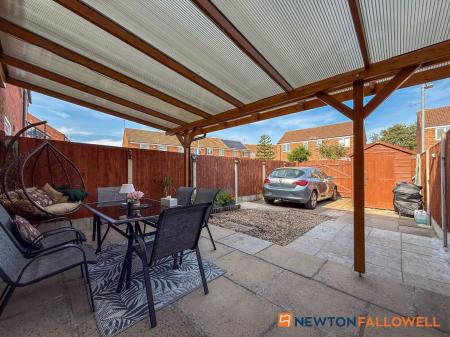 2 bedroom Terraced House for sale in Magdalene View, Newark, NG24